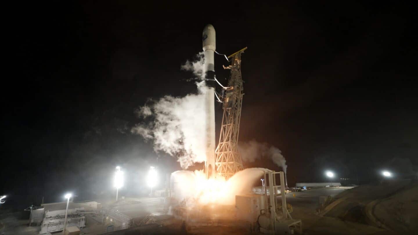 SpaceX launches 21 satellites for US military after 5-day delay 