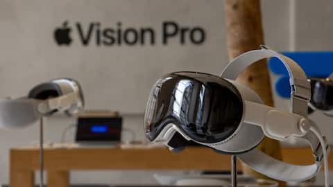 Apple Vision Pro chief leaves for OpenAI 