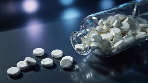 Centre caps margins on cancer drugs, prices to fall 70%