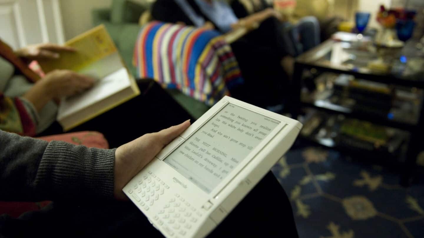 Users jailbreak older Kindle devices as Amazon ends software support