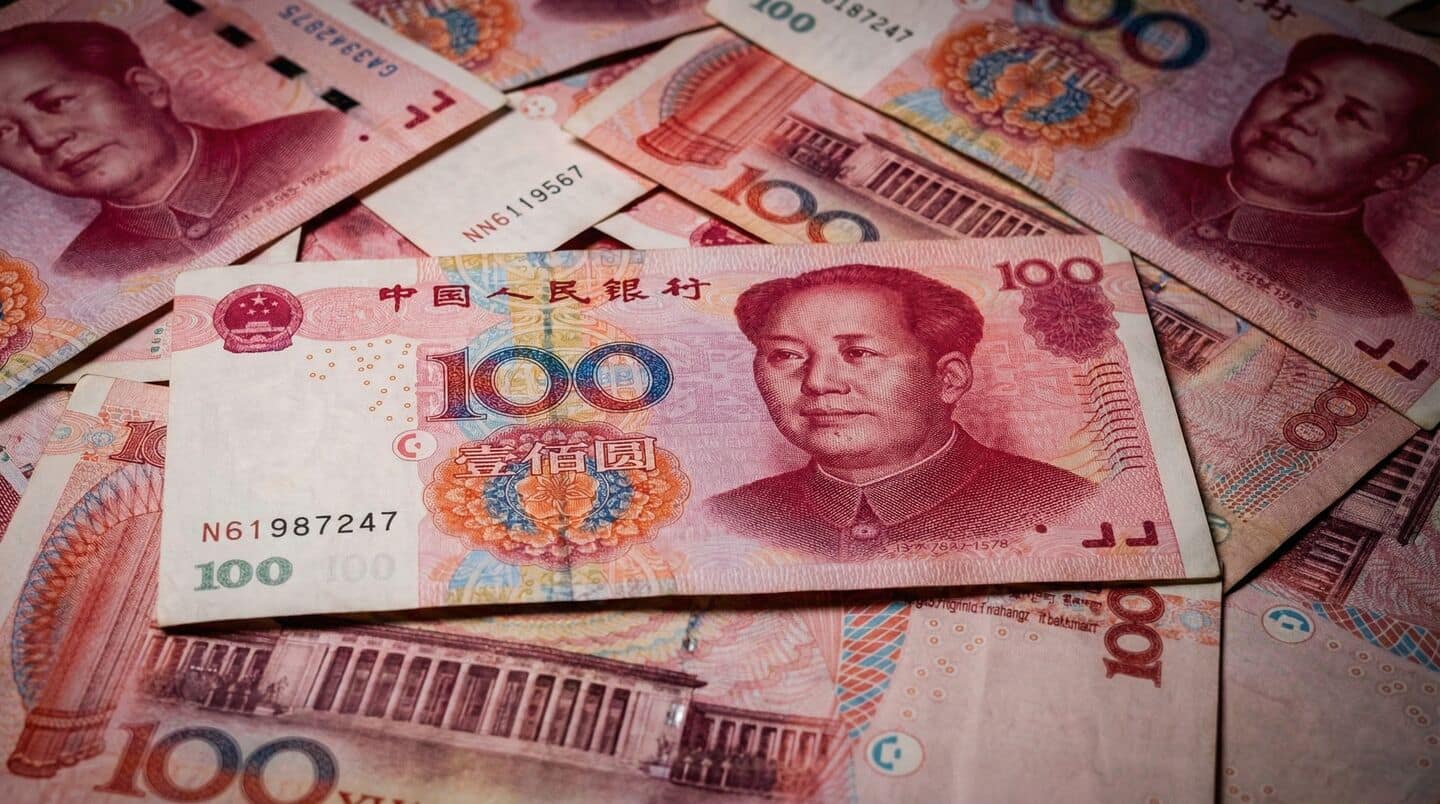 Chinese boss lays out ₹240cr, employees keep what they count