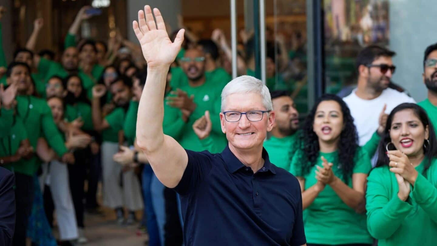 Tim Cook is not leaving Apple anytime soon 