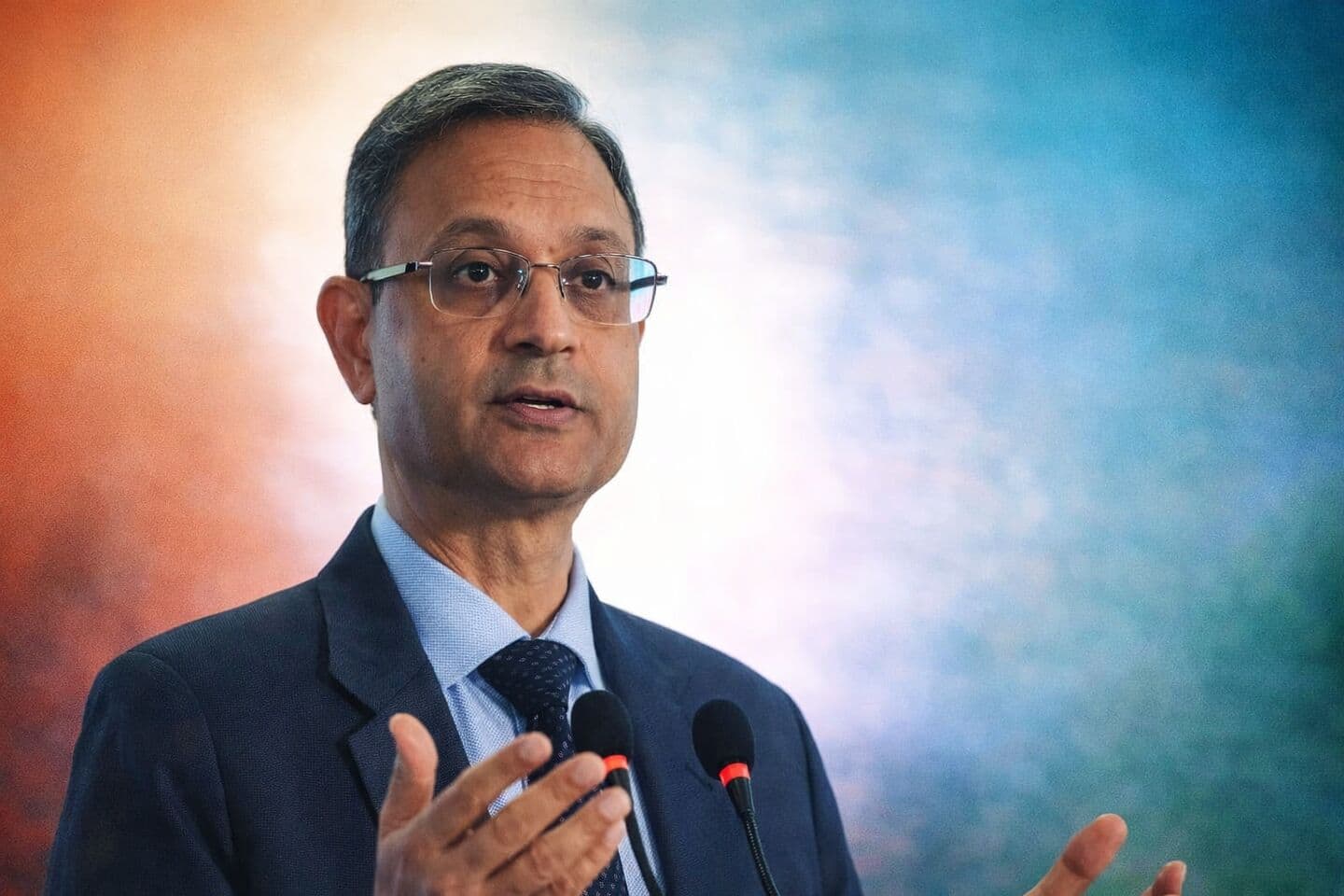 RBI keeps repo rate unchanged at 5.25%