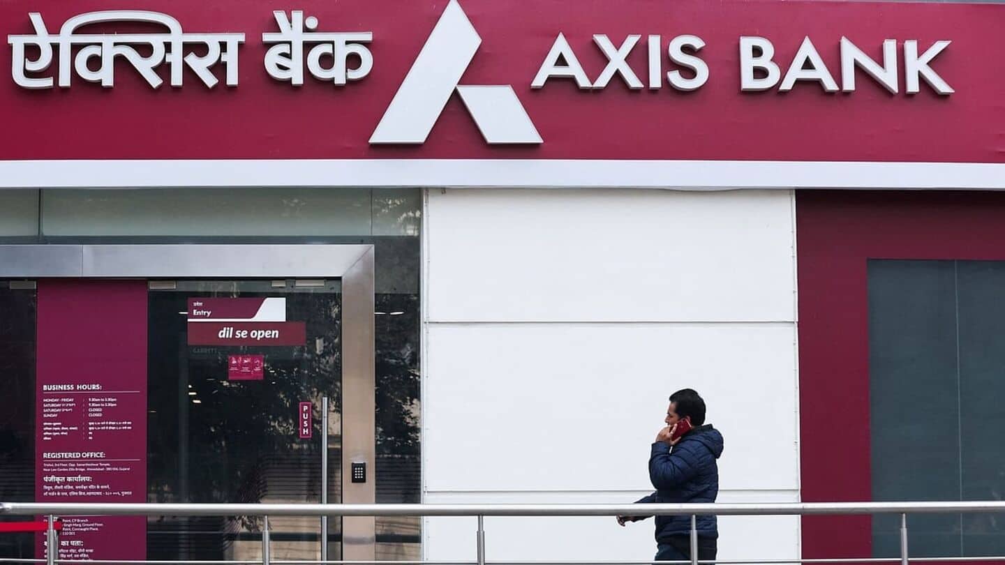 Bengaluru: Man sues Axis Bank for deactivating credit-card, wins ₹7,000 Bengaluru: Man sues Axis Bank for deactivating credit-card, wins ₹7,000