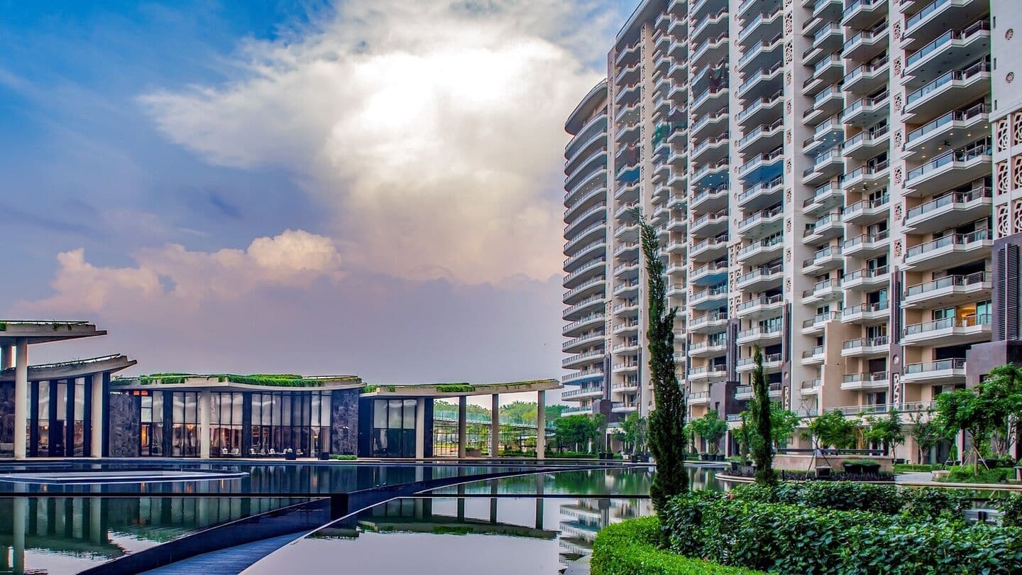 DLF to launch ₹2,500cr luxury housing project in Mumbai's Andheri DLF to launch ₹2,500cr luxury housing project in Mumbai's Andheri