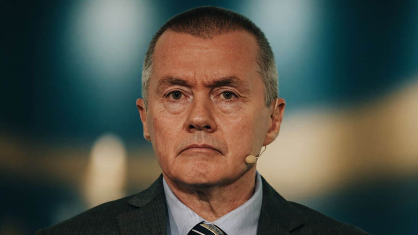 Willie Walsh takes charge as IndiGo CEO 