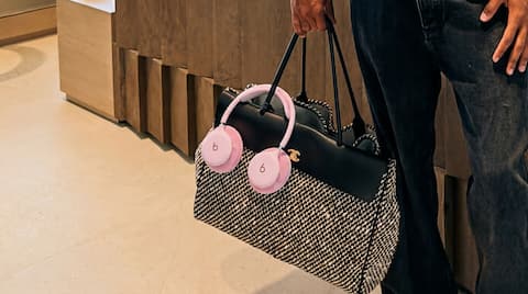 This is our first look at Apple's upcoming Beats headphones 