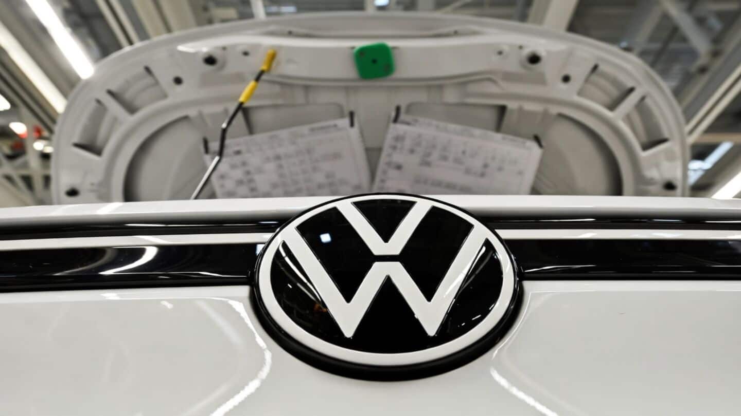 Volkswagen eyes 100,000 job cuts, factory closures 