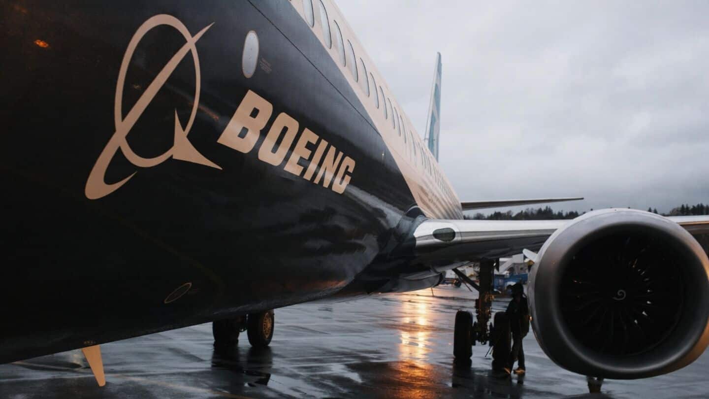 FAA orders inspection of hundreds of Boeing 737 Max jets 