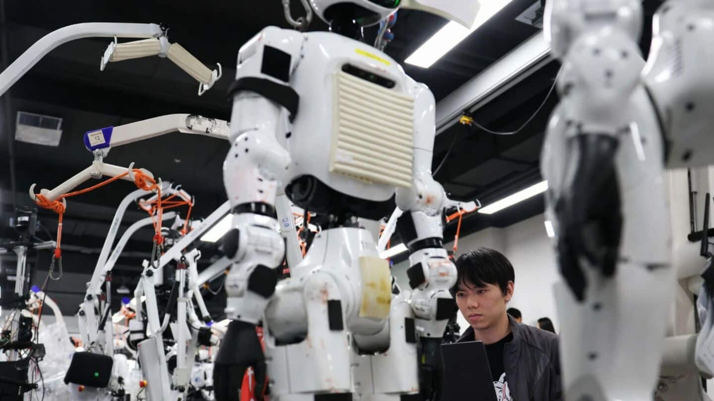 Only 7,000 humanoid robots sold last year despite investment boom