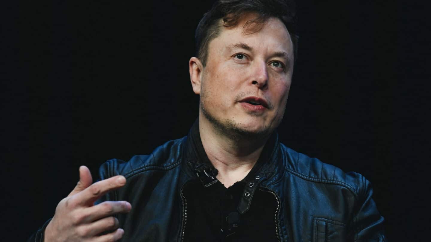 Judge asks Musk's companies to reveal Apple settlement agreements 