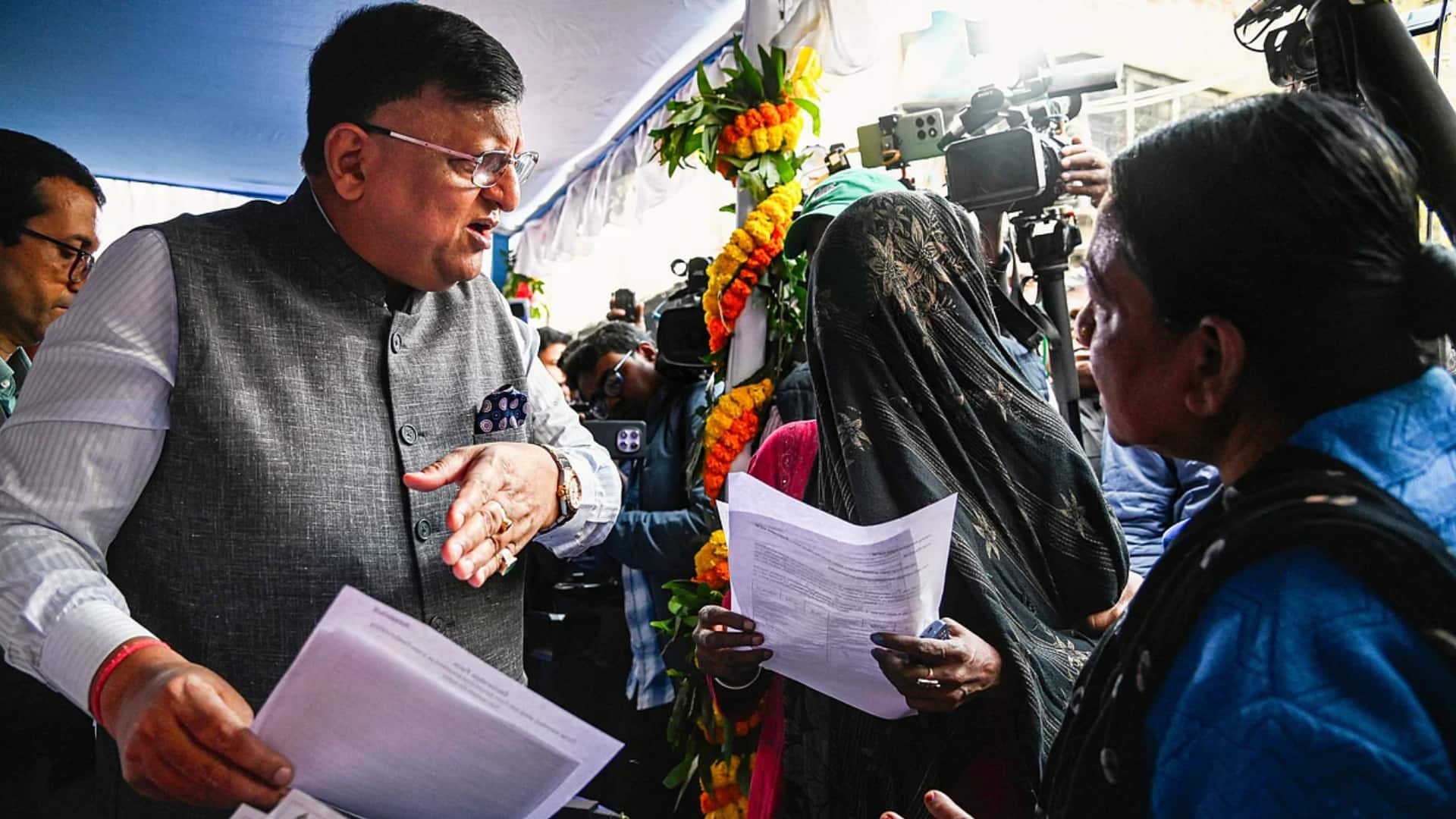 Bengal SIR: 58L names deleted in poll body's draft list