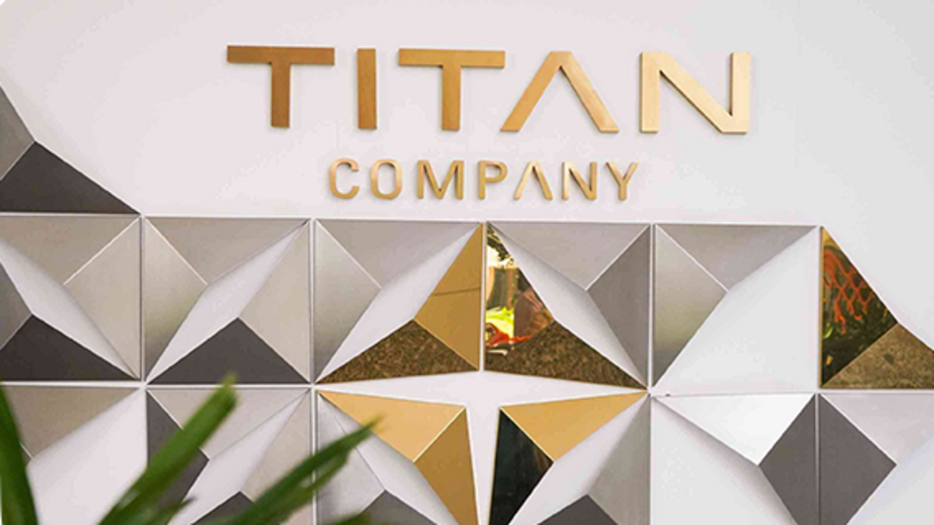 Titan Q2 net profit rises 9.7% to Rs. 916 crore