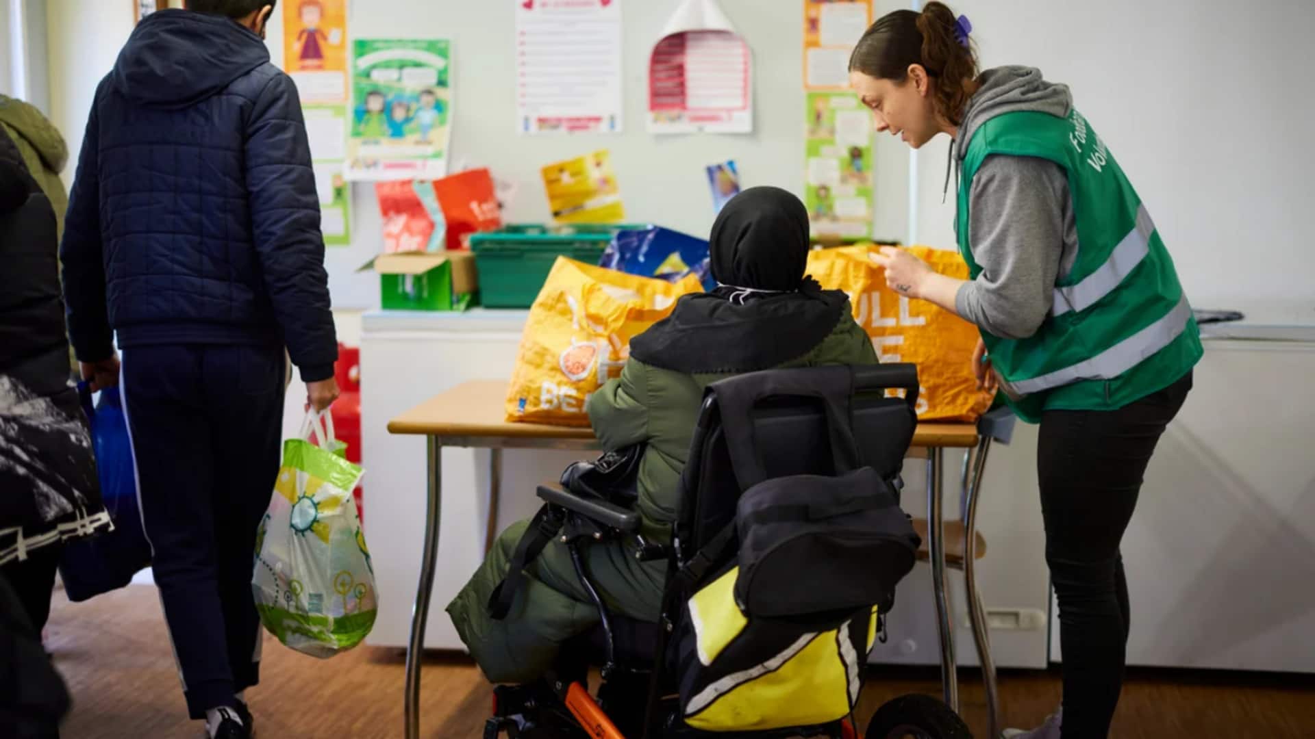 'Very deep poverty' level worst in 30 years in Britain