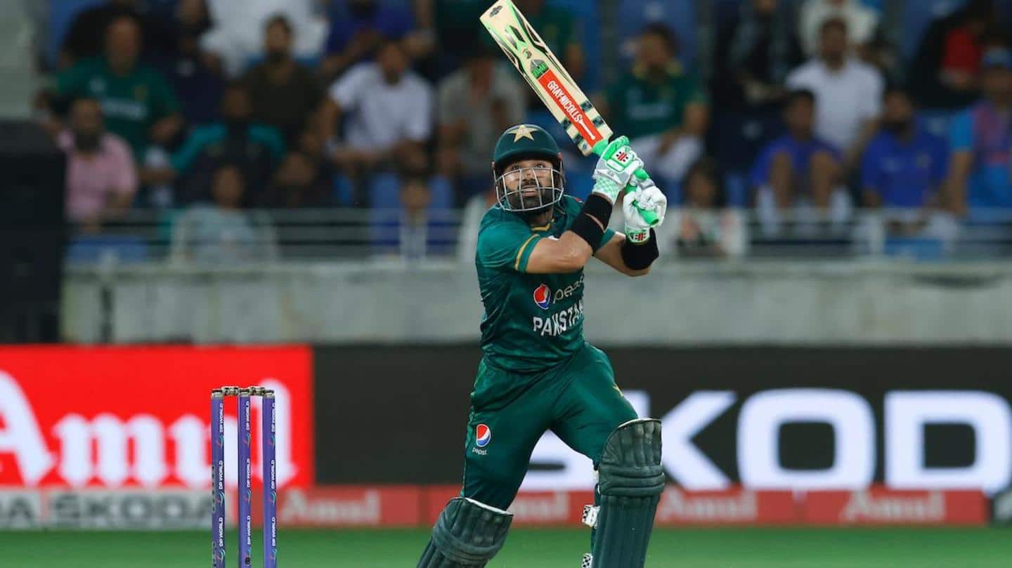 Asia Cup, PAK vs AFG: Babar Azam elects to field