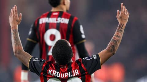 Bournemouth hold 10-man Manchester United to 2-2 draw: Key stats