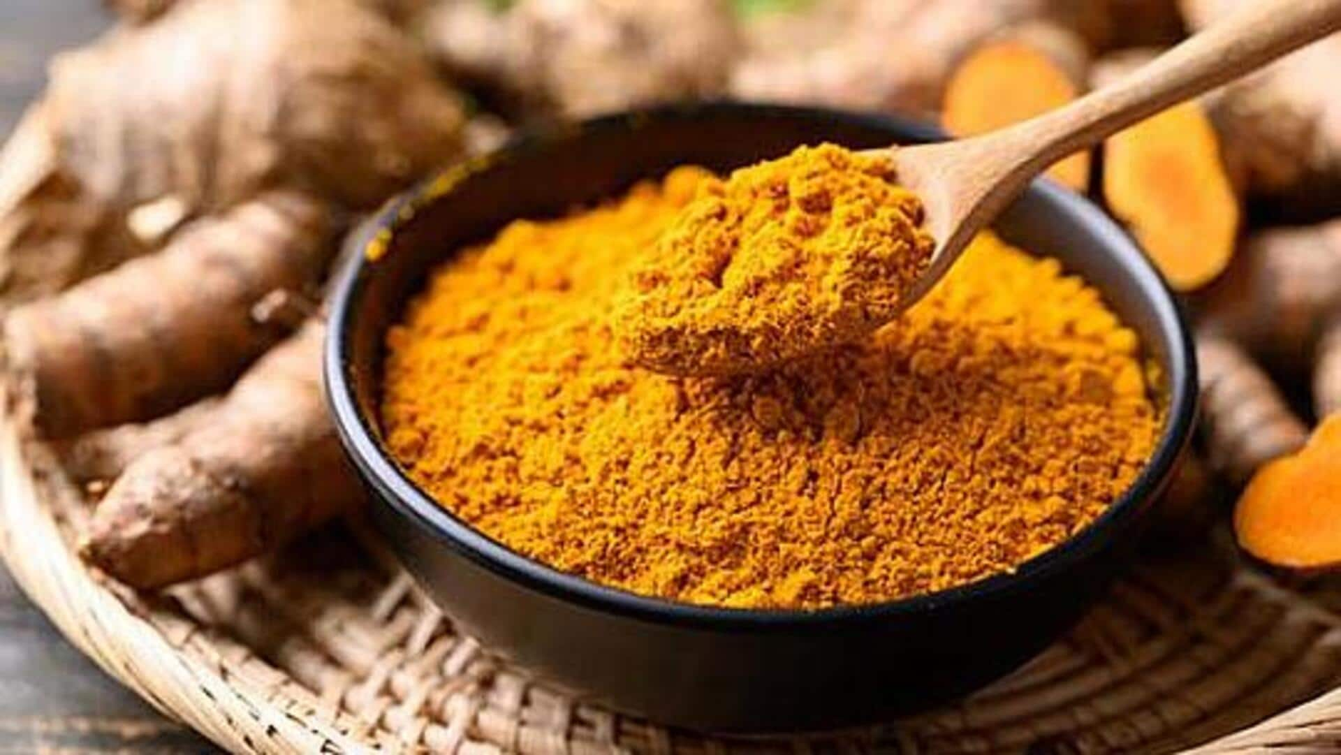  Get golden, glossy hair with turmeric