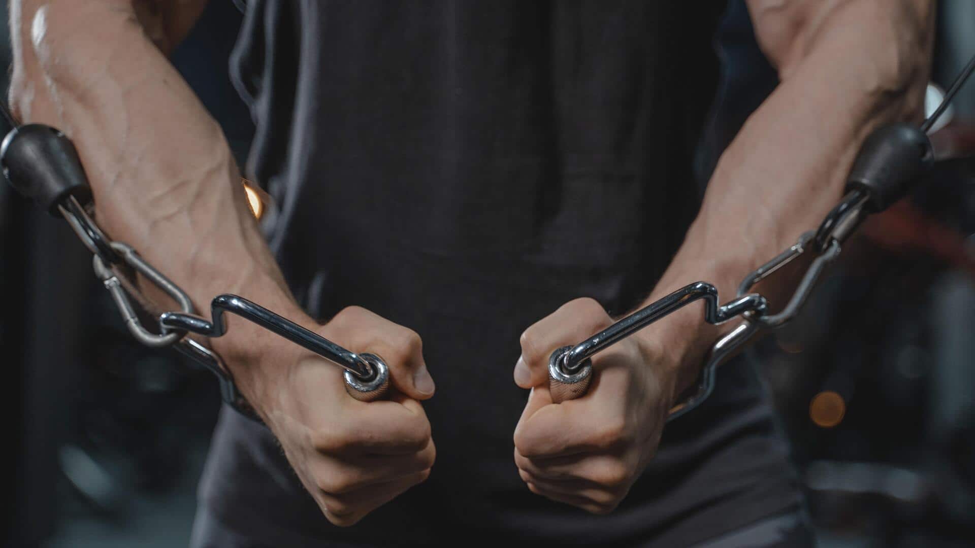 Strengthen your posture with these castle-building arm workouts