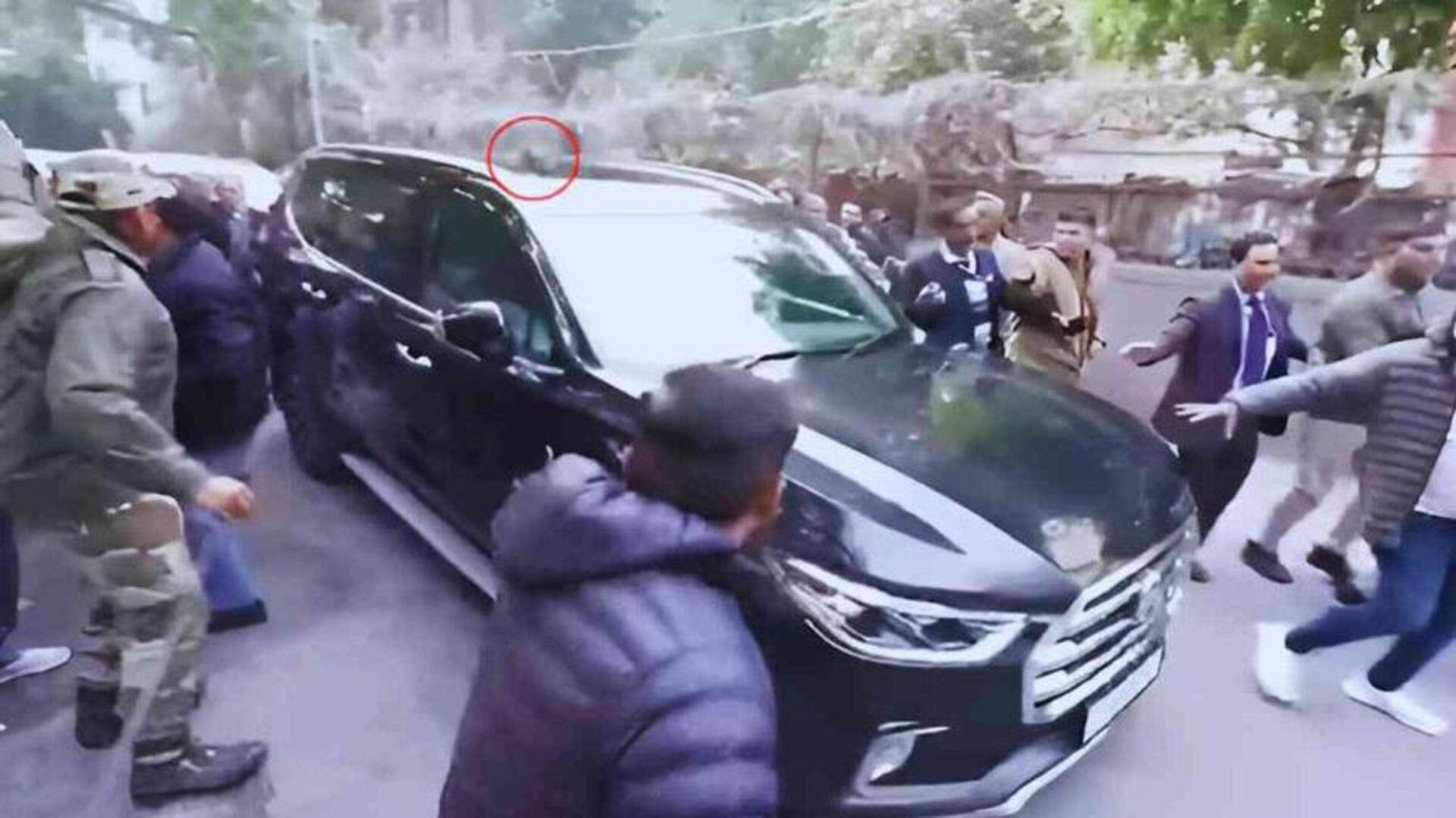 AAP claims Kejriwal's car attacked by BJP 'goons,' shares video 