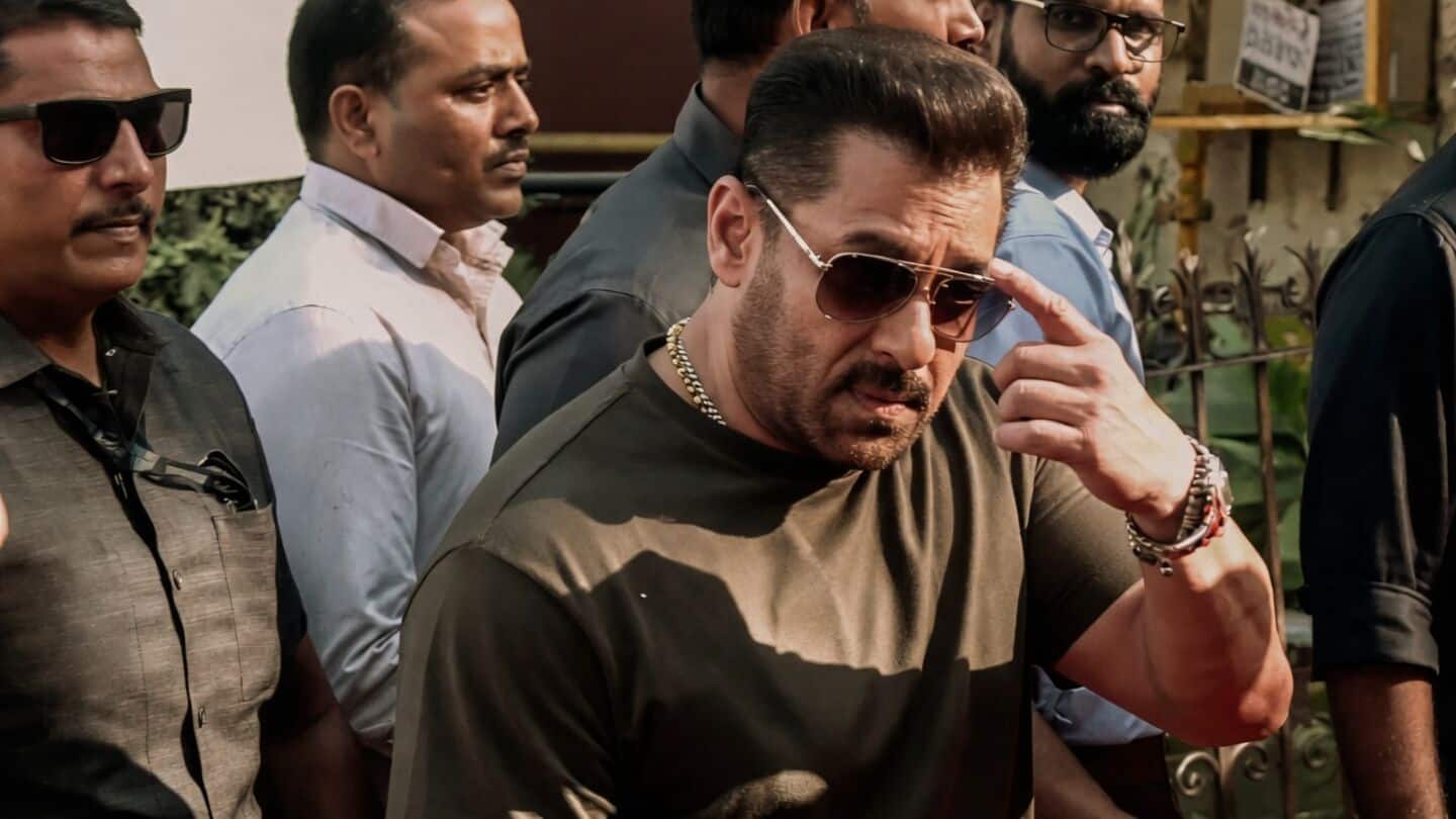 Court issues notice to 'Kala Hiran' makers on Salman's plea