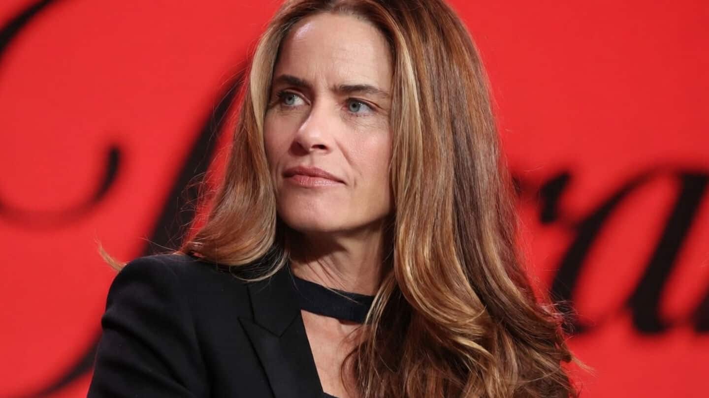 Amanda Peet reveals breast cancer diagnosis in emotional essay