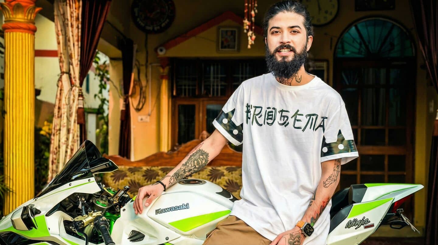 'BB 17's Anurag Dobhal crashes car during Instagram Live; hospitalized