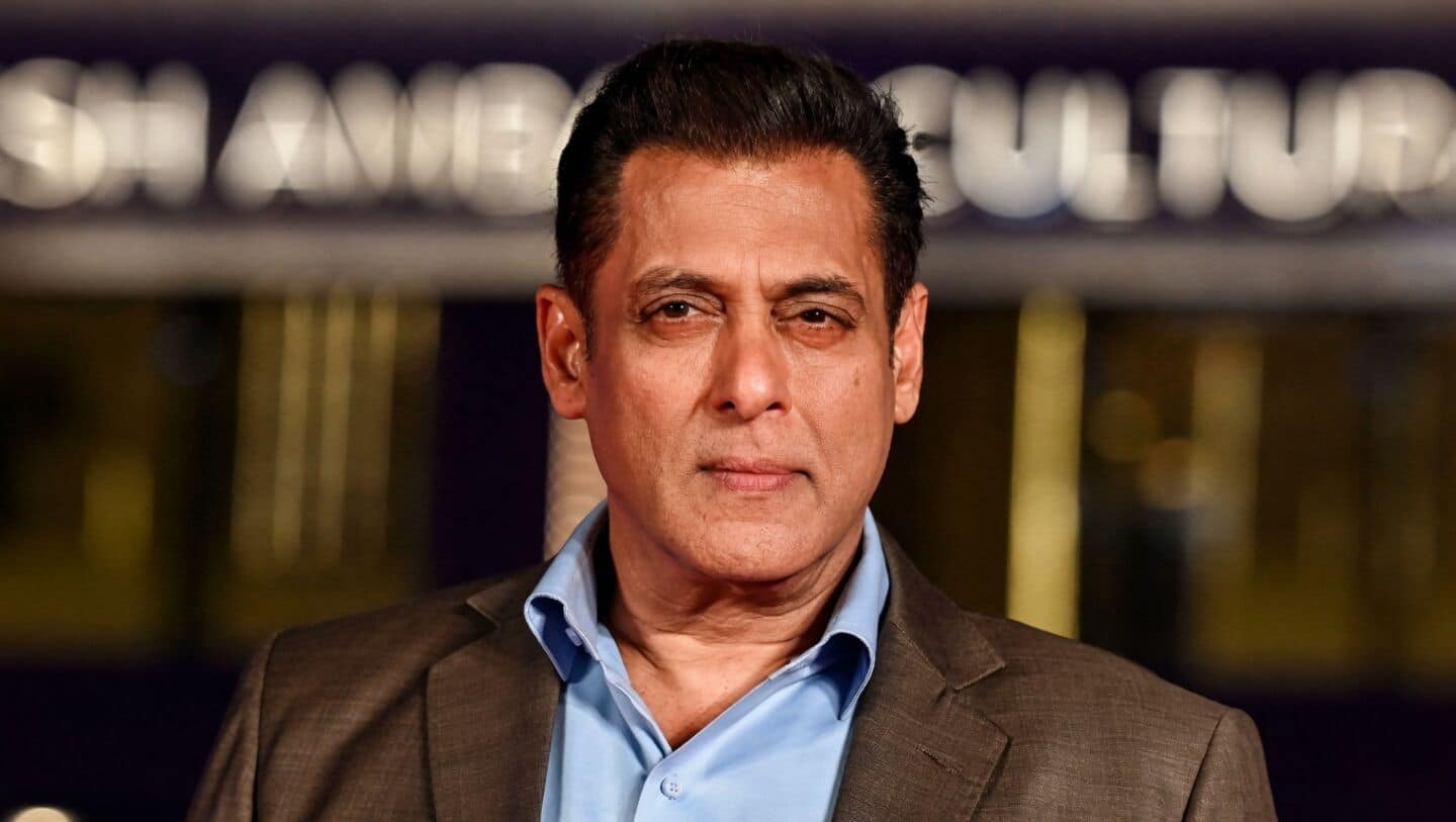 'Don 3' dispute: Salman Khan not mediating between Ranveer, Farhan?