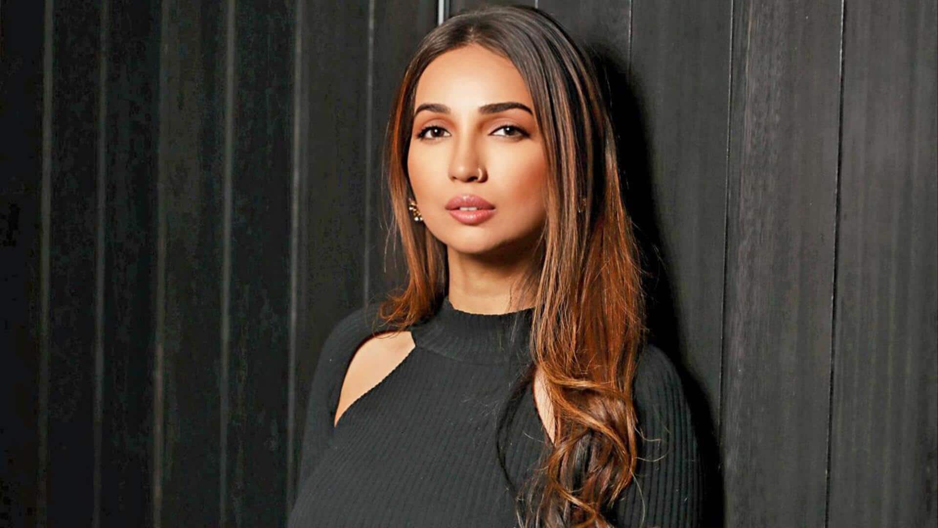 Kanika Dhillon collaborates with Excel Entertainment for a thriller