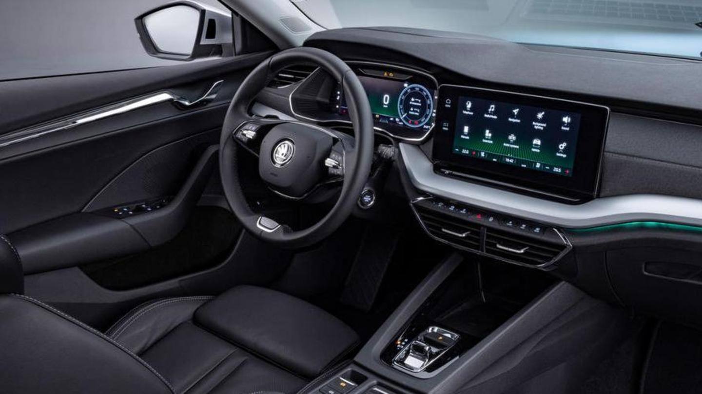 The vehicle will have an electric sunroof, 2-spoke steering wheel The vehicle will have an electric sunroof, 2-spoke steering wheel