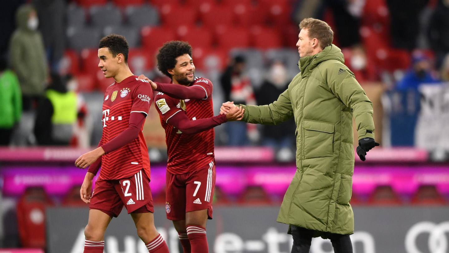 Bayern and Dortmund separated by a point Bayern and Dortmund separated by a point