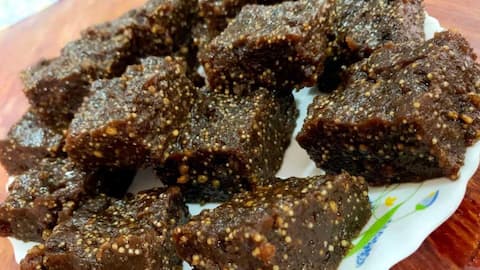 These Sri Lankan coconut desserts are sinfully delicious!