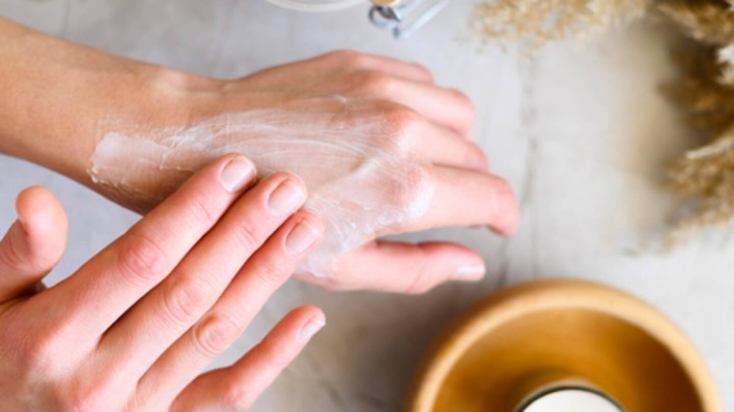 Hands and palms should be hydrated to avoid dryness Hands and palms should be hydrated to avoid dryness