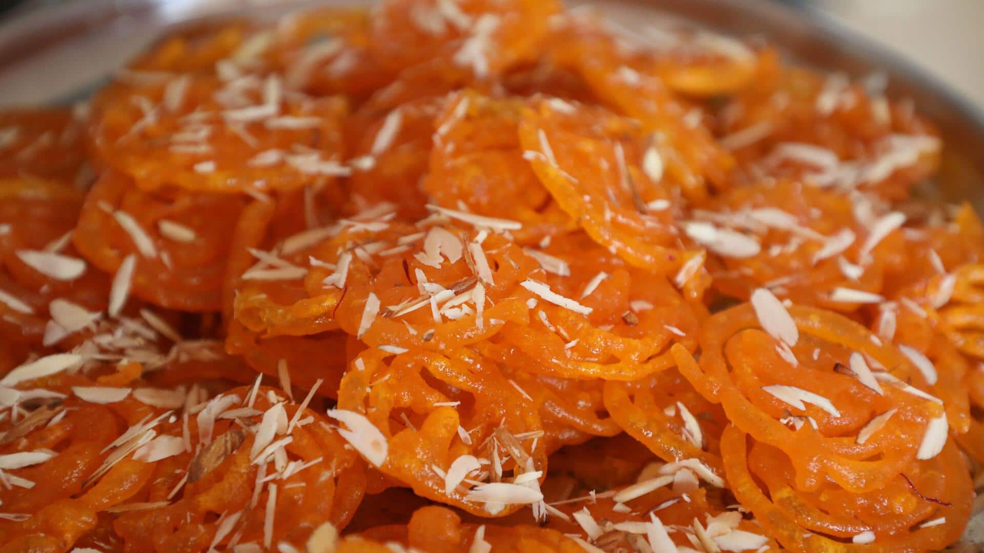 4 delicious ways to eat jalebi for breakfast