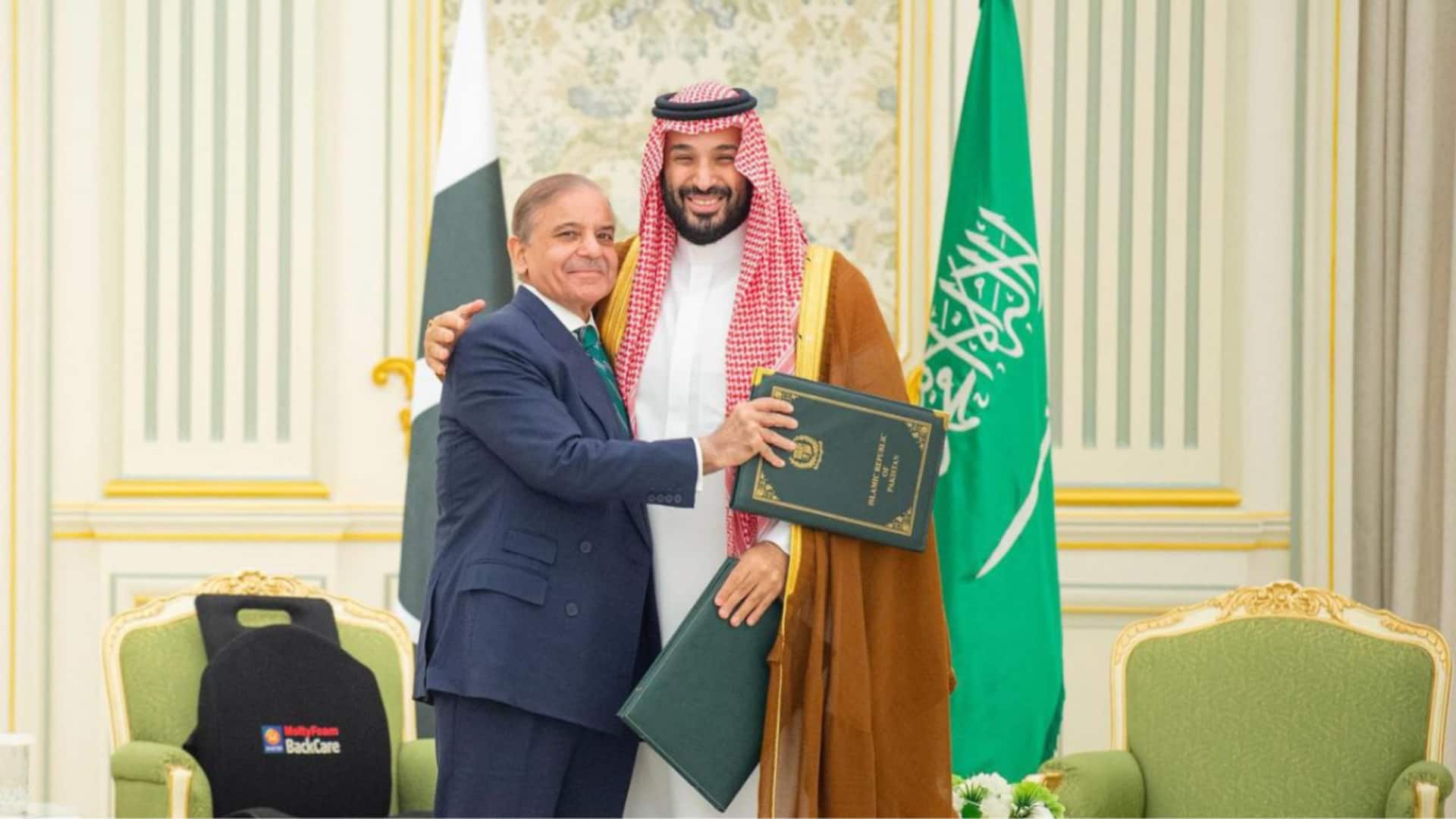 Pakistan sends troops, jets to Saudi Arabia amid US-Iran conflict