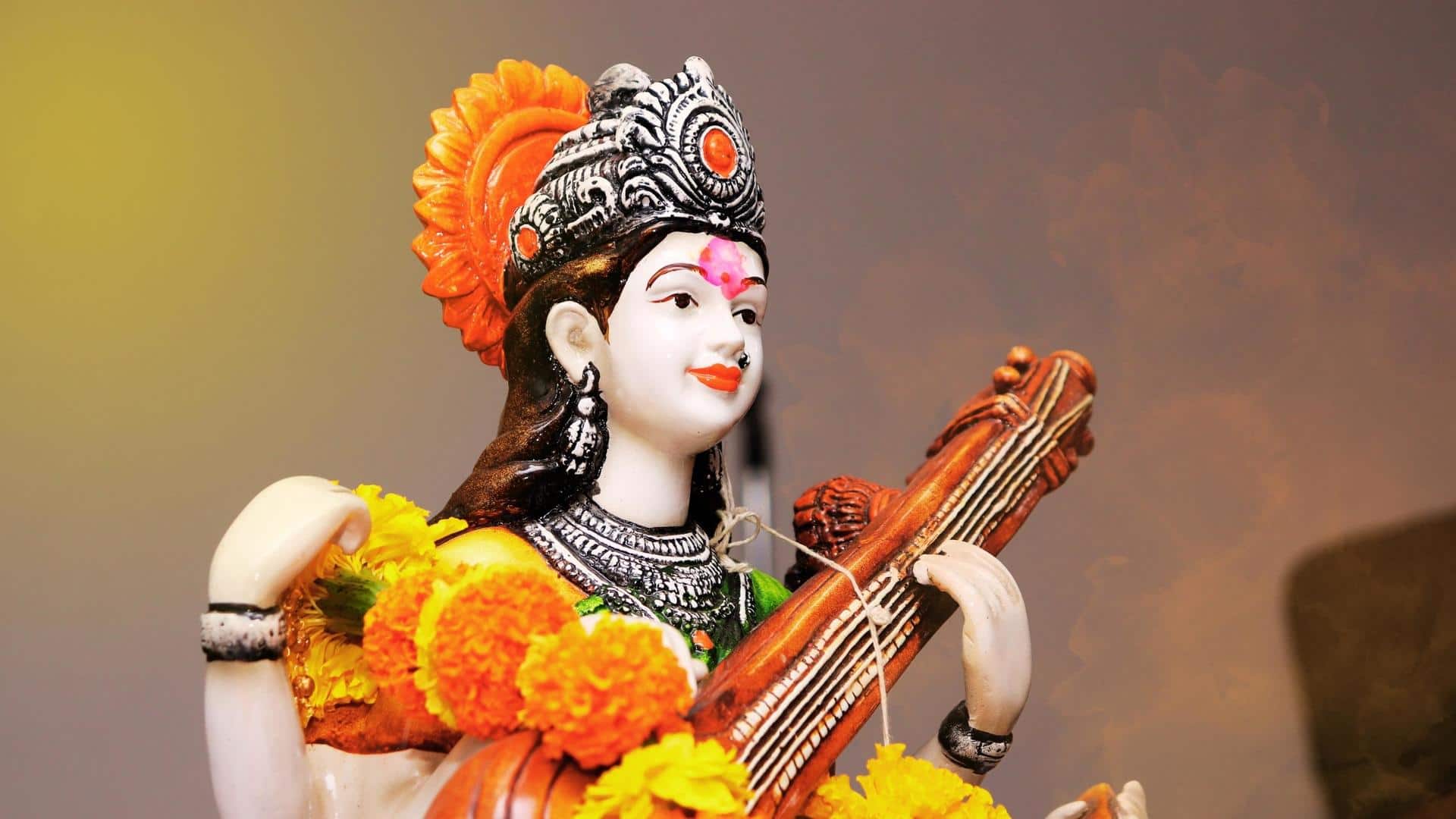 Know all about the auspicious festival of Saraswati Puja