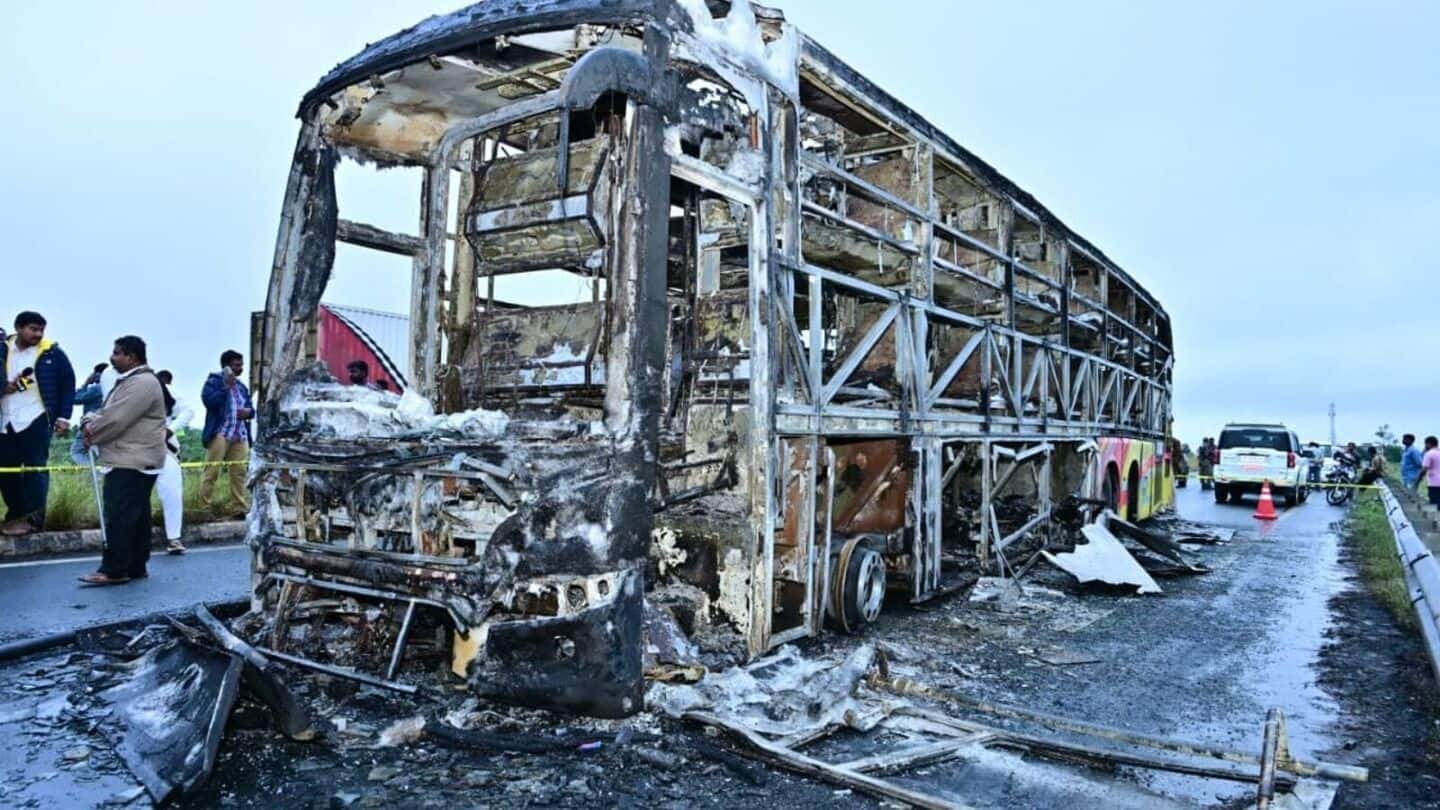 At least 20 burned alive as Hyderabad-Bengaluru bus catches fire At least 20 burned alive as Hyderabad-Bengaluru bus catches fire