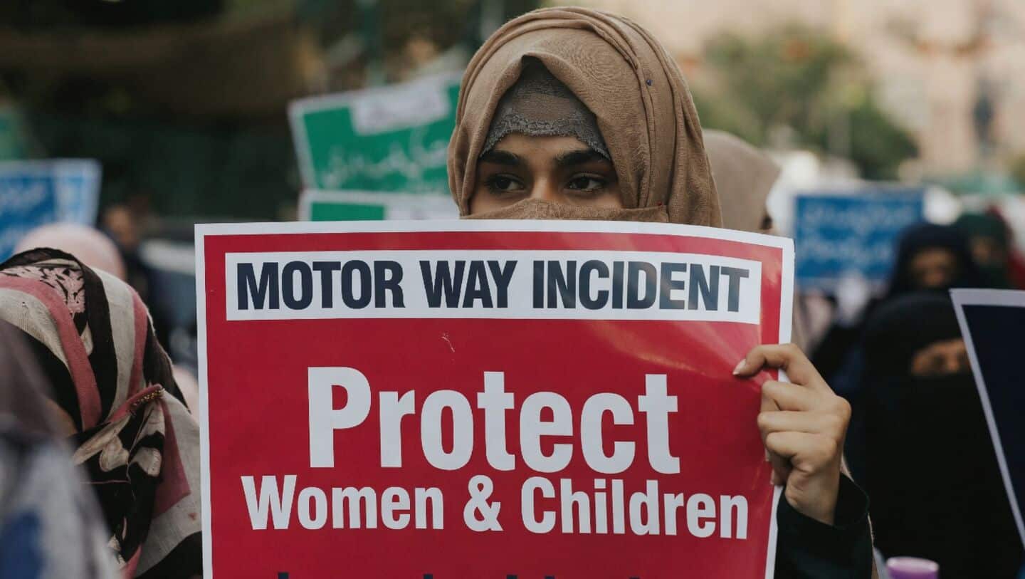 Pakistanis who gang-raped French mother, traveling with kids, get death 