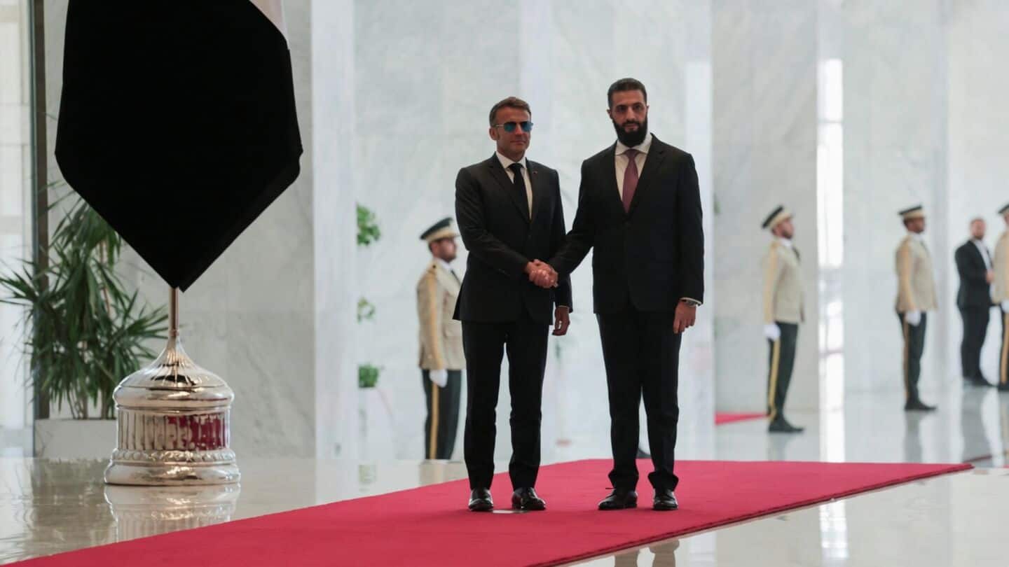 Explosions reported near Damascus hotel where Macron was staying 