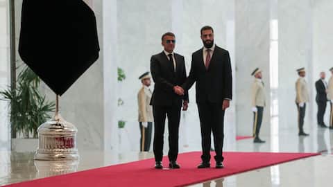 Explosions reported near Damascus hotel where Macron was staying 