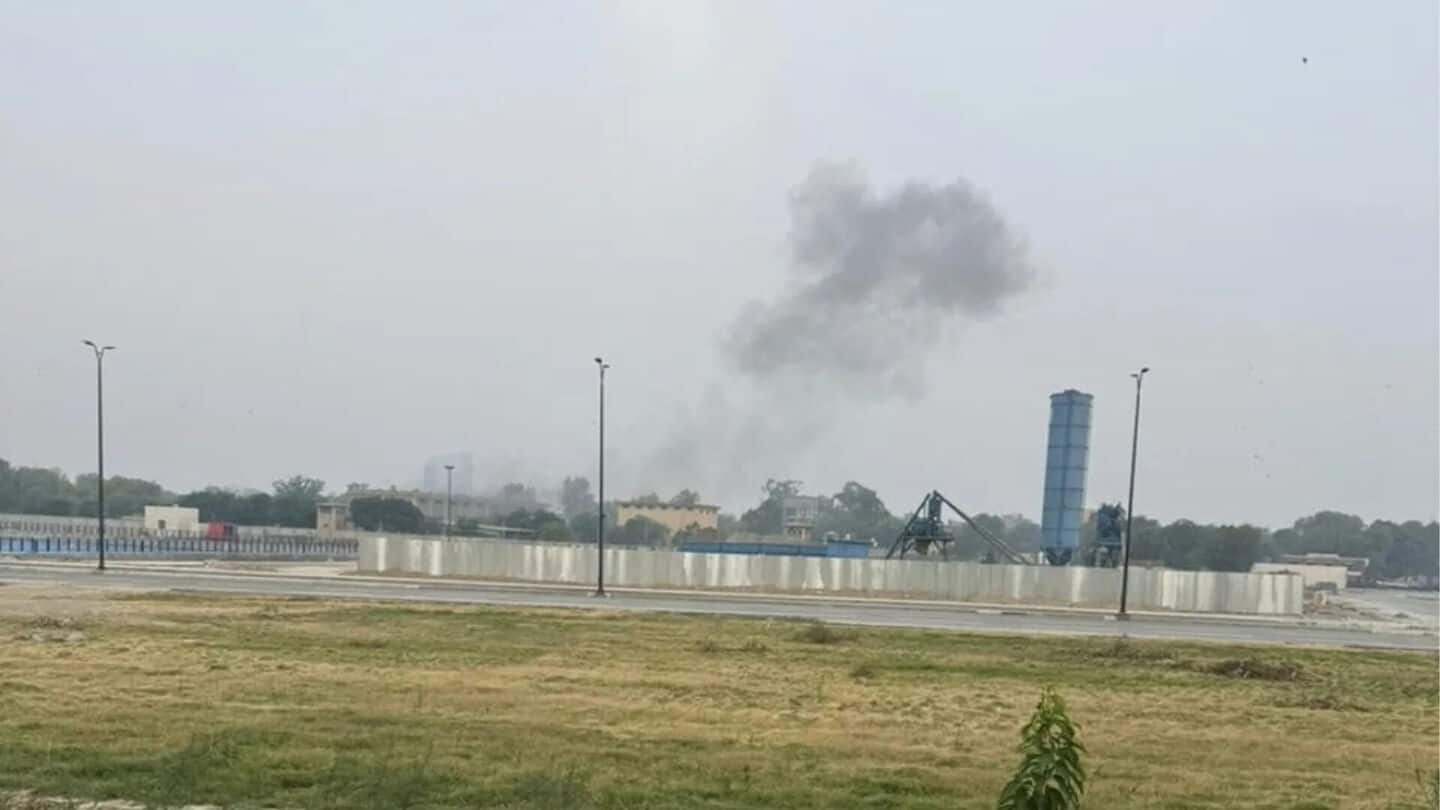 Loud explosion heard in Lahore day after India's 'Operation Sindoor' Loud explosion heard in Lahore day after India's 'Operation Sindoor'