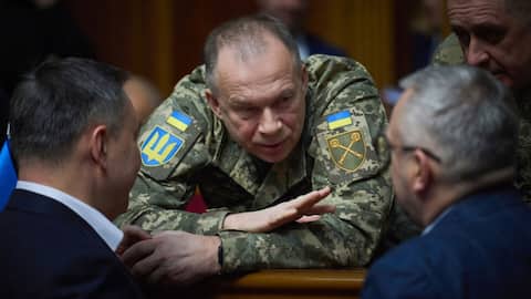 Zelenskyy sacks Ukraine's army chief 