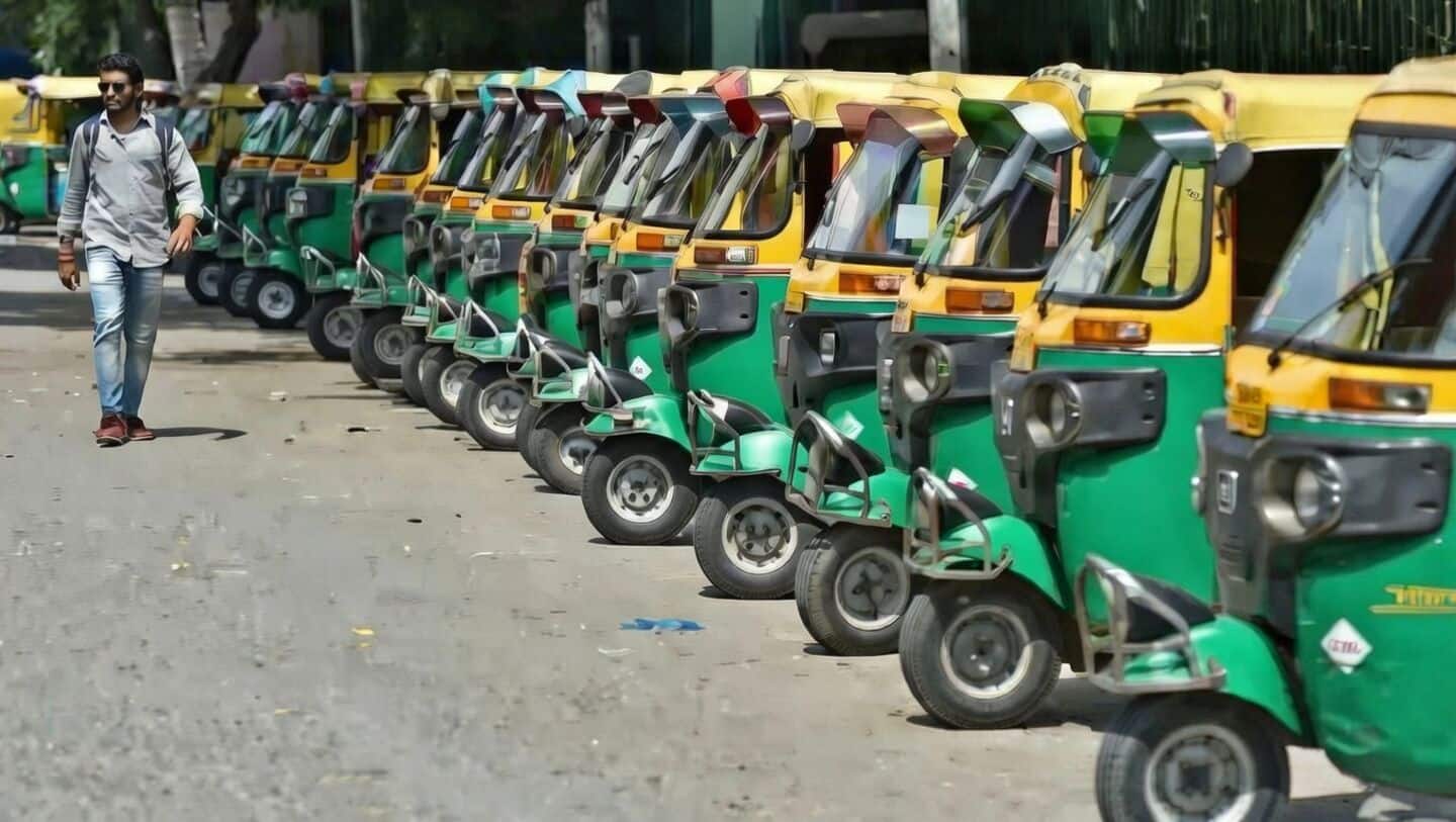 Row erupts after Marathi made mandatory for Maharashtra rickshaw, taxi-drivers 
