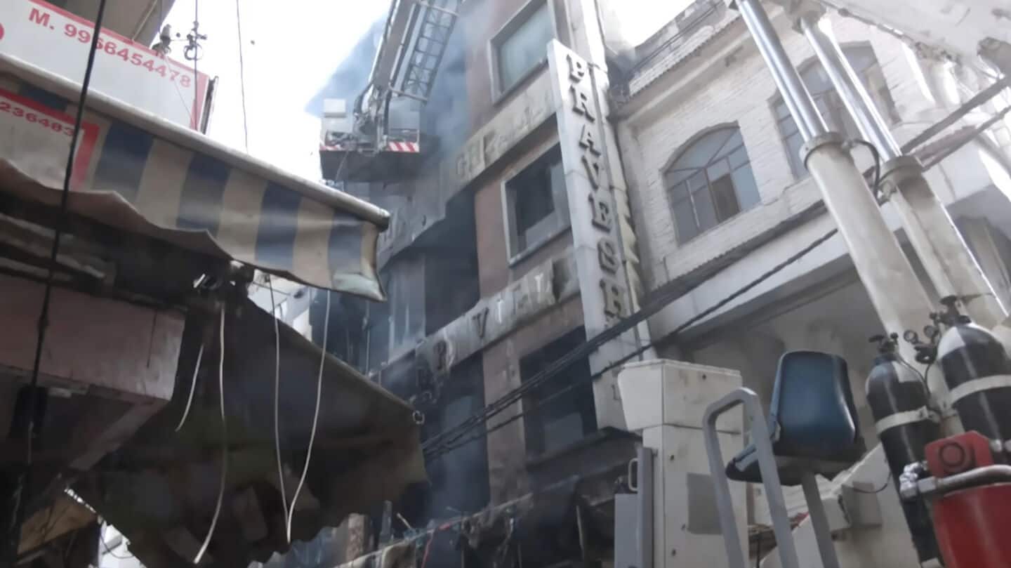 6 killed after fire erupts in building in Delhi's Palam