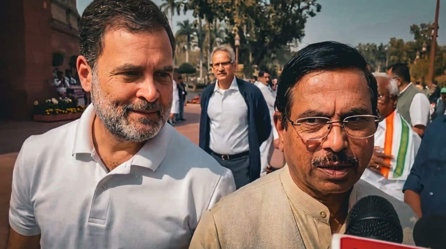 'Let's do it together': Rahul approaches BJP leaders briefing reporters 