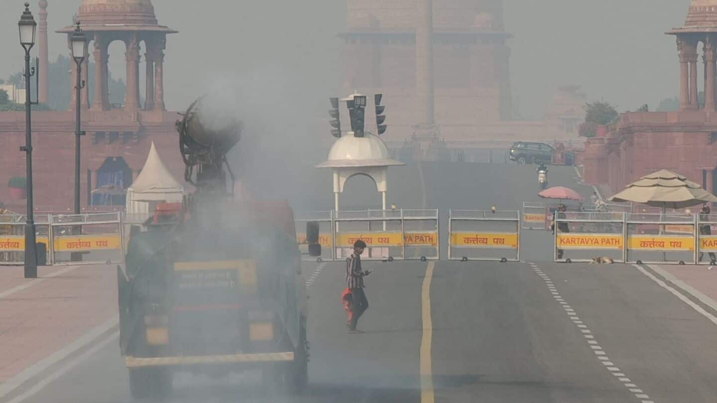 PMO flags polluting vehicles in Delhi; pushes for EV expansion 