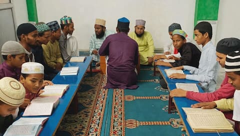 'Vande Mataram' now compulsory in Bengal madrasas