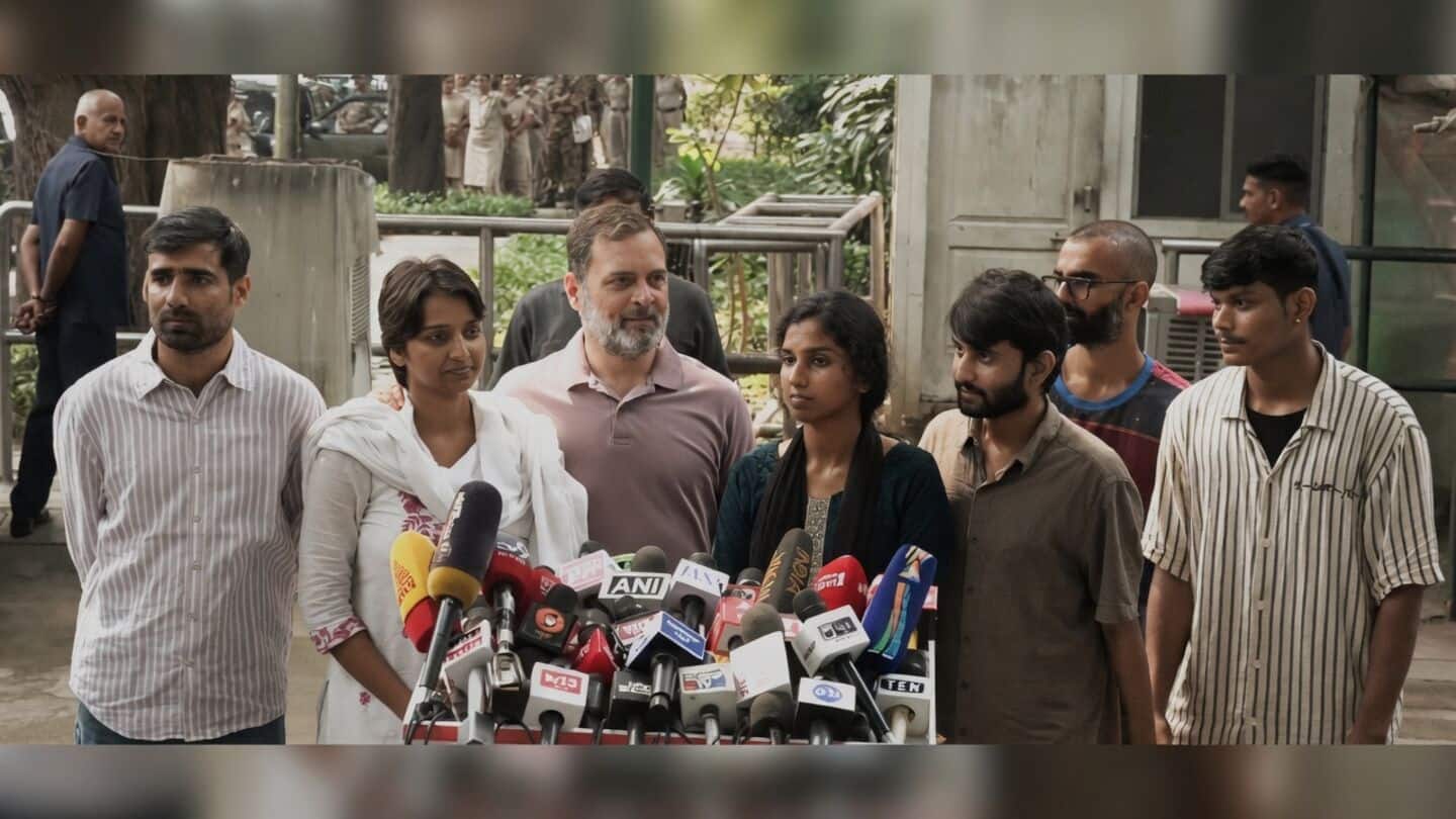 'Woman lost hearing': Rahul Gandhi accuses cops of beating youngsters
