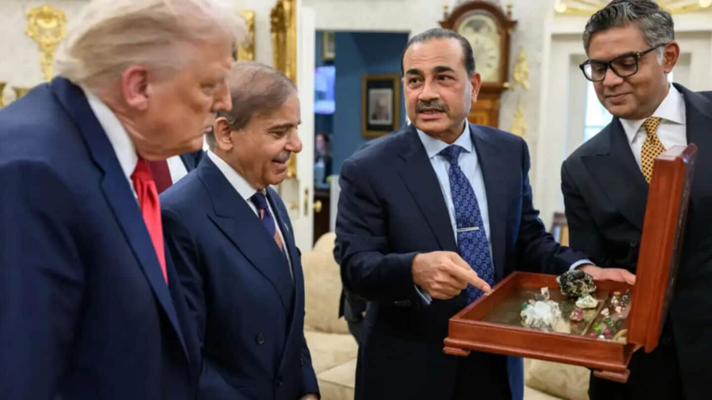 'Salesman': Asim Munir mocked for showcasing rare earths to Trump