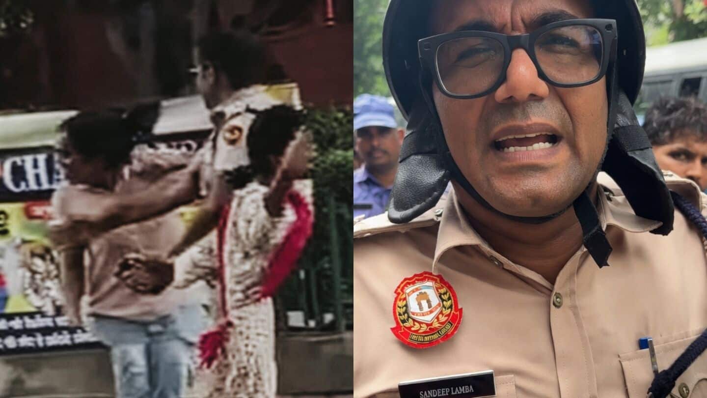 Top cop who slapped woman protester removed from Jantar Mantar 