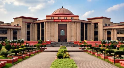 Can't force government students to recite Hindu prayers: Chhattisgarh HC 
